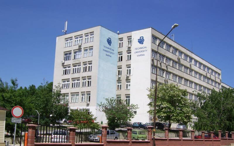 Технически